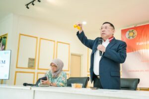 Jerry Hermawan Lo Beri Beasiswa ke 98 Mahasiswa USU, Demi Masa Depan Pertanian Indonesia