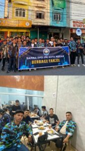 SAPMA DPD IPK kota Medan berbagi takjil dan berbuka puasa bersama ratusan kader